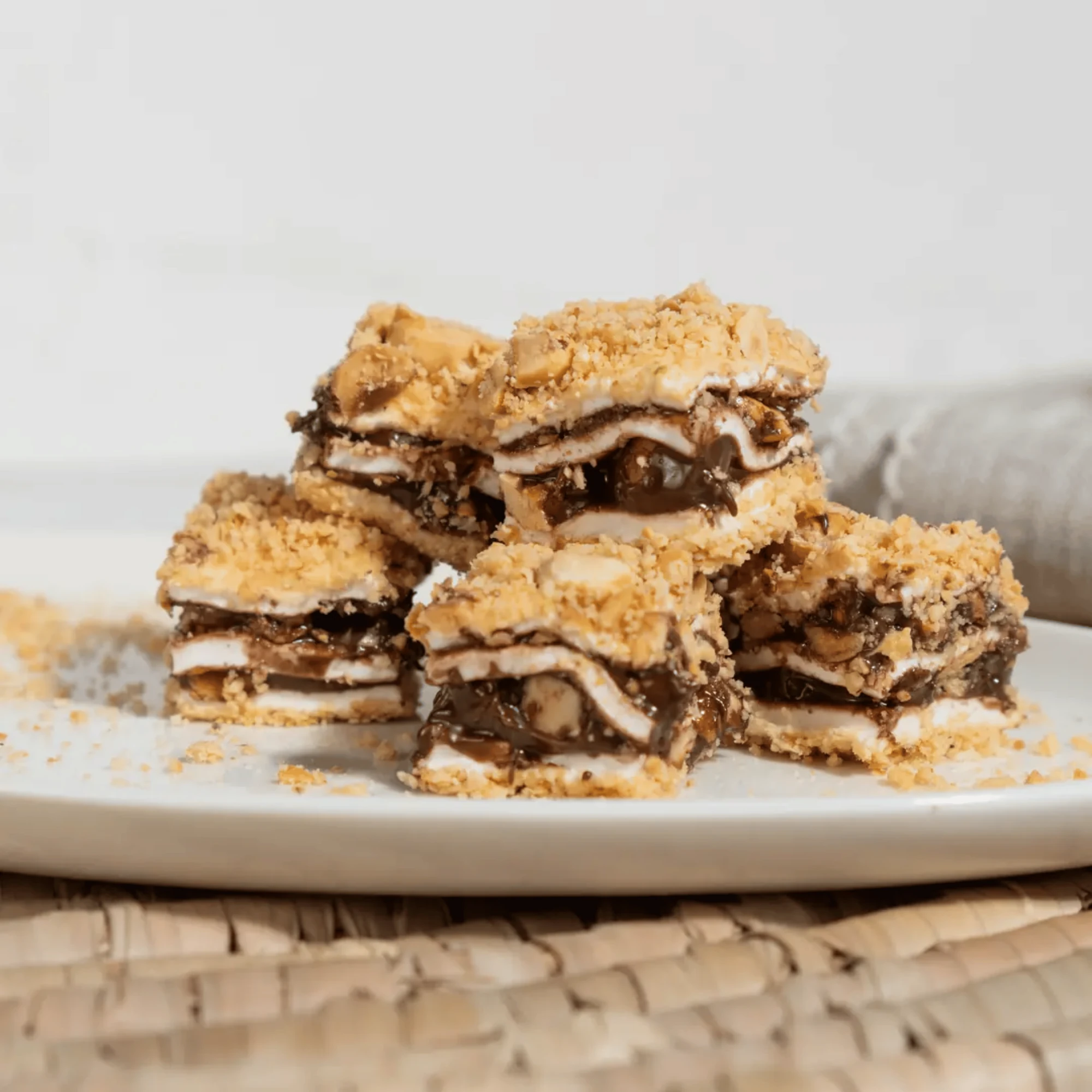 toz-findikli-cikolatali-findikli-baklava-lokum TOZ FINDIKLI ÇİKOLATALI FINDIKLI BAKLAVA LOKUM - Görsel 1